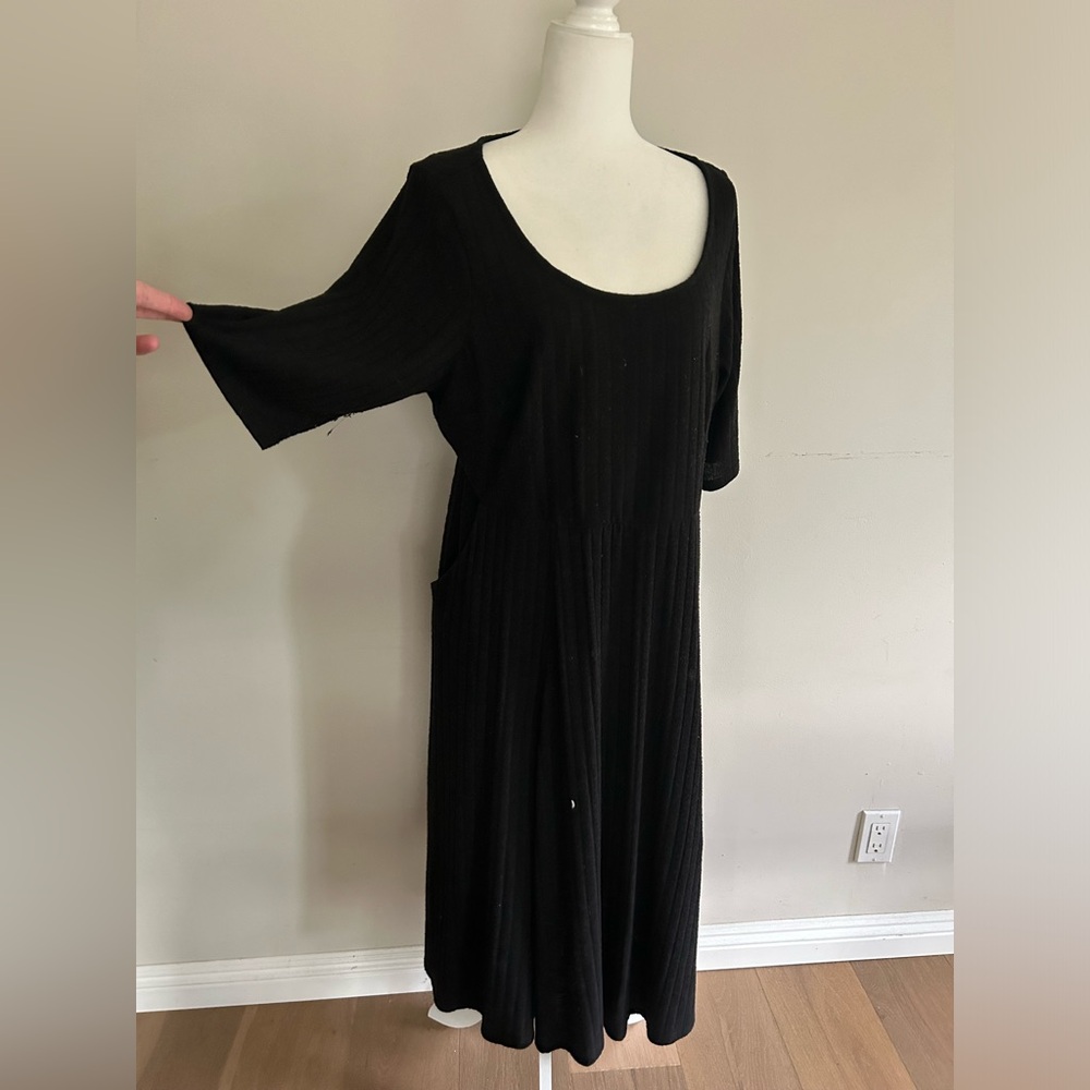 Long Sleeve Black Dress with pockets